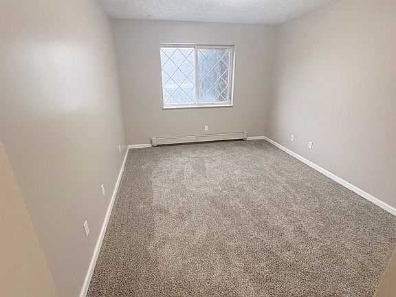 5th image of 906 E Sturgis St APT 7