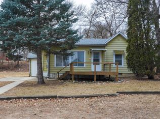 243 Helms Dr, Arnolds Park, IA 51331