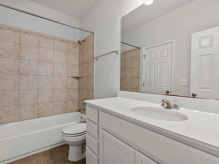 6321 Andes Peak Trl — Photo 22