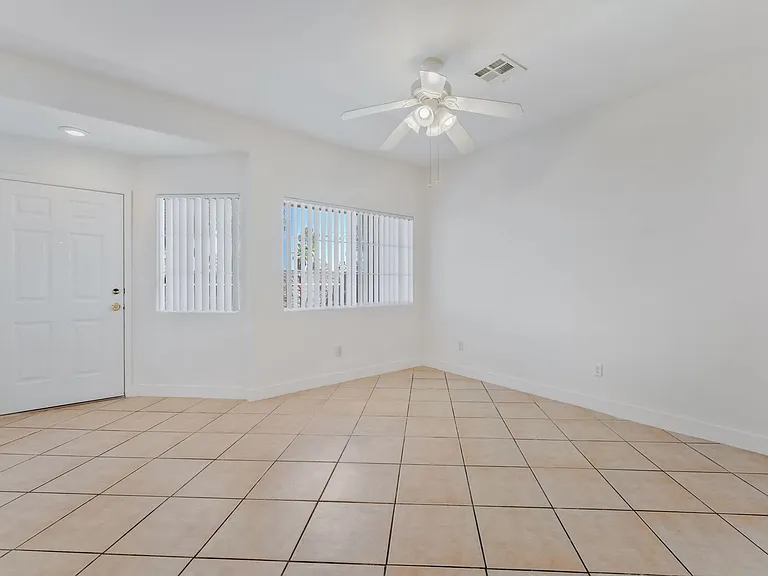 1310 Dusty Creek St — Photo 4