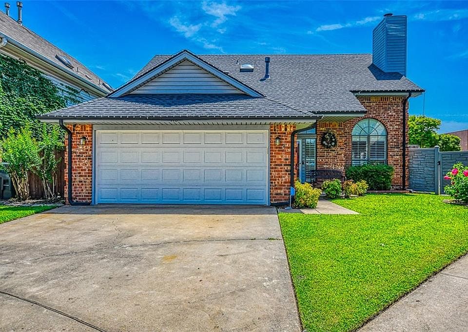 1st image of 113 S Creekdale Dr