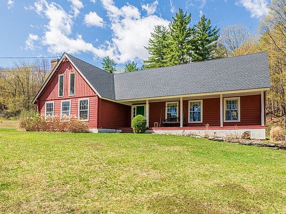 3rd image of 1731 Three Maple Drive