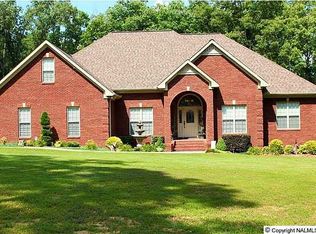 167 Ghost Hill Rd, Trinity, AL 35673