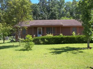 24 Glade Dr, Wedgefield, SC 29168