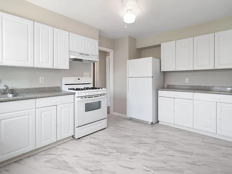303 Lincoln Blvd #303 — Photo 12