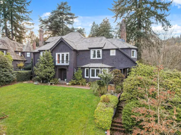 2670 SW Tichner Dr, Portland, OR 97205