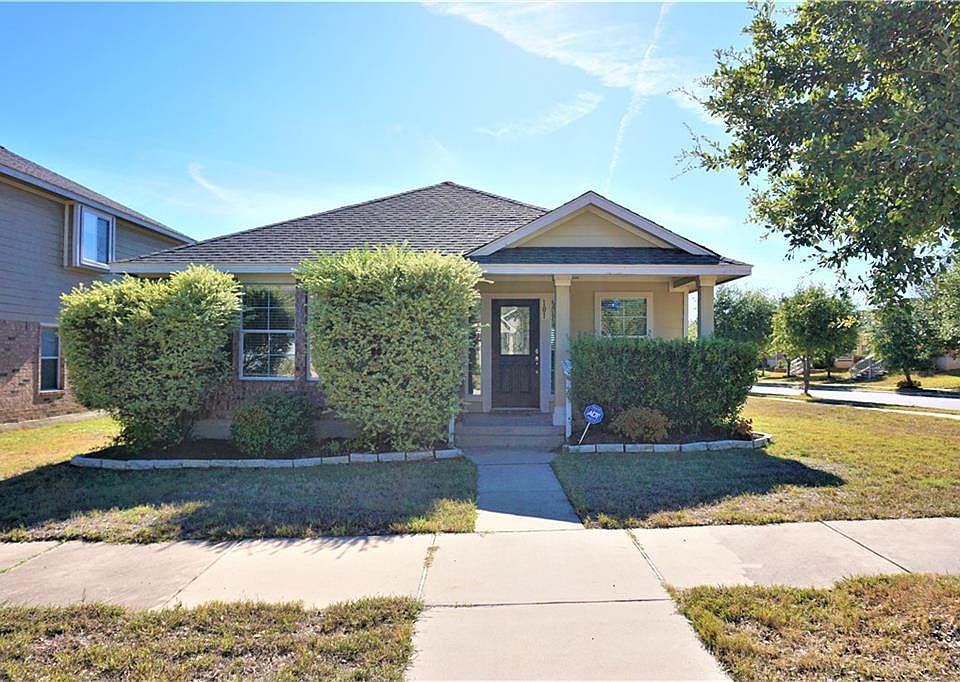 1st image of 101 Yucca House Dr