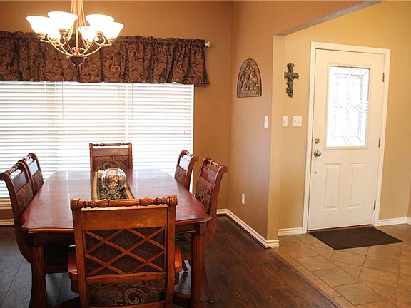 5th image of 1125 Regency Dr