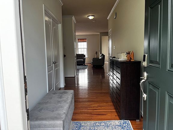 Entrance/Hallway