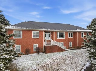 308 Meadow Rdg, Radford, VA 24141