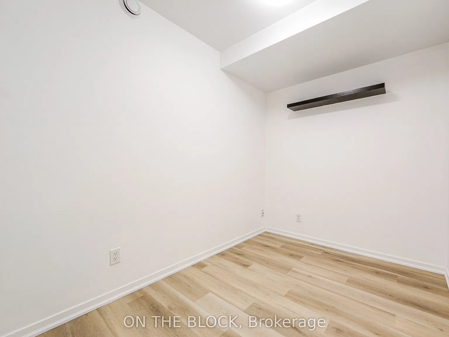 2 bed, $2,300 — Photo 2