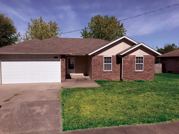1849 W Farm Road 102, Springfield, MO 65803