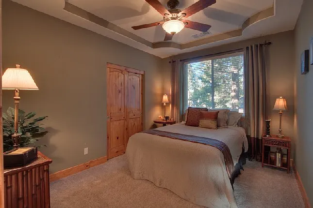 977 Creekwood Dr — Photo 8