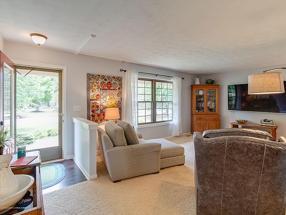 4th image of 1857 Maple Shade Dr