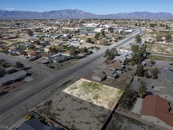4th image of 820 E Calvada Blvd