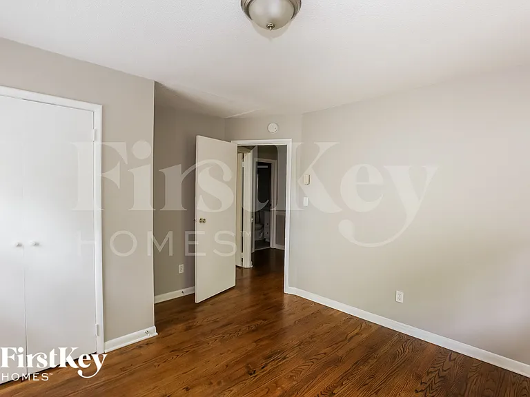 9208 Thayer Rd — Photo 13