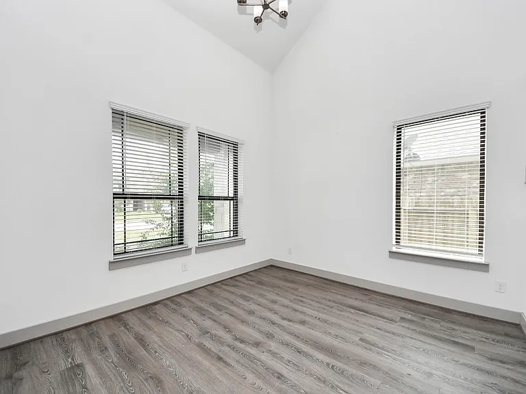 1567 Harvest Vine Ct — Photo 14