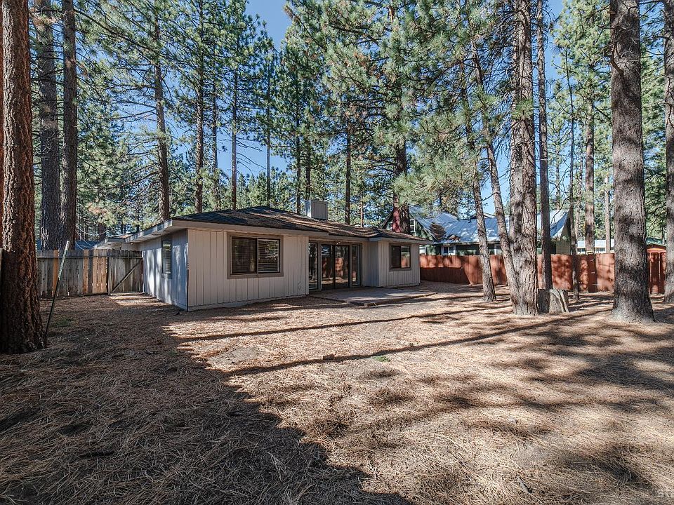 2nd image of 1079 Glenwood Way
