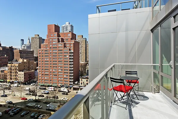 Sold by Nest Seekers International | media 9