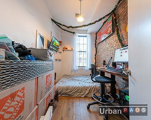 5th image of 176 Suydam St #1L