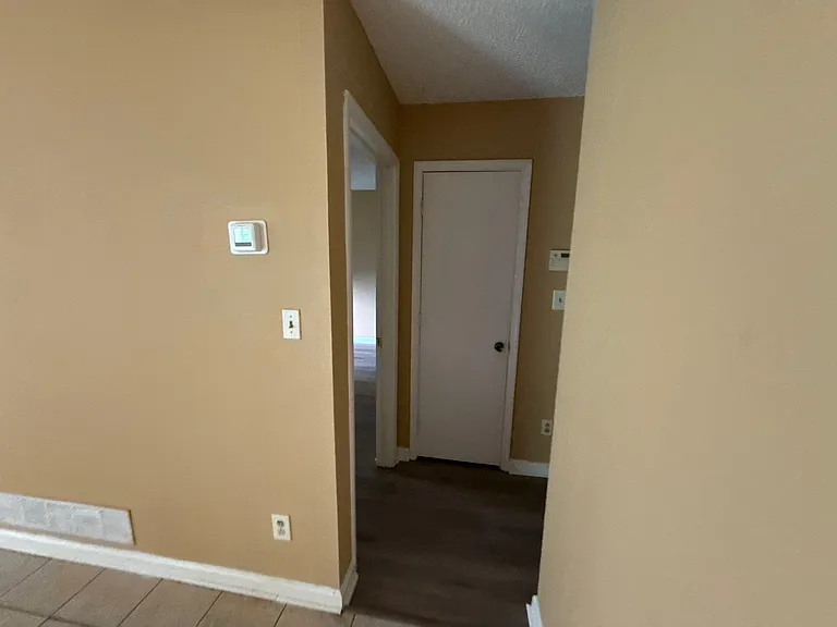 111 Fairhaven Ct — Photo 8