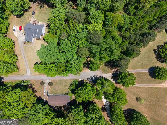 4th image of 417 Rosser Rd