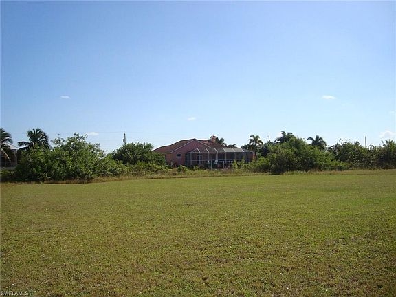 4th image of 719 NW 36th Pl