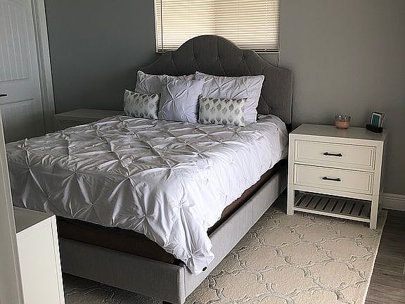 5th image of 451 Carmine Dr