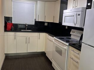 30 NW 87th Ave APT C225, Miami, FL 33172
