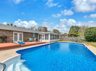 705 Dubois Dr, Fort Walton Beach, FL 32547