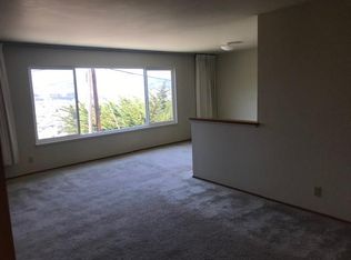 17 Oakridge Dr, Daly City, CA 94014