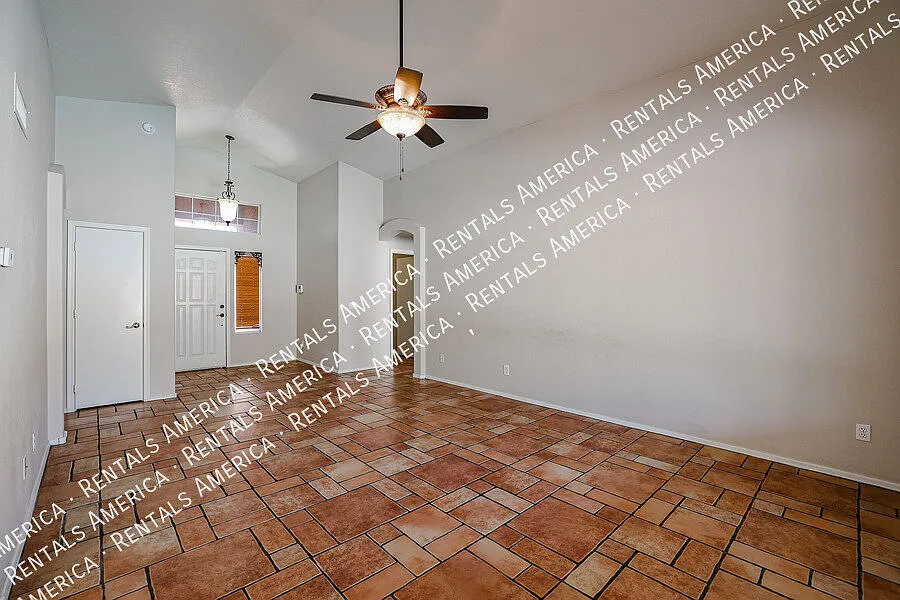 Charming Home w/ Sparkling Pool next to Westgate! — Photo 4