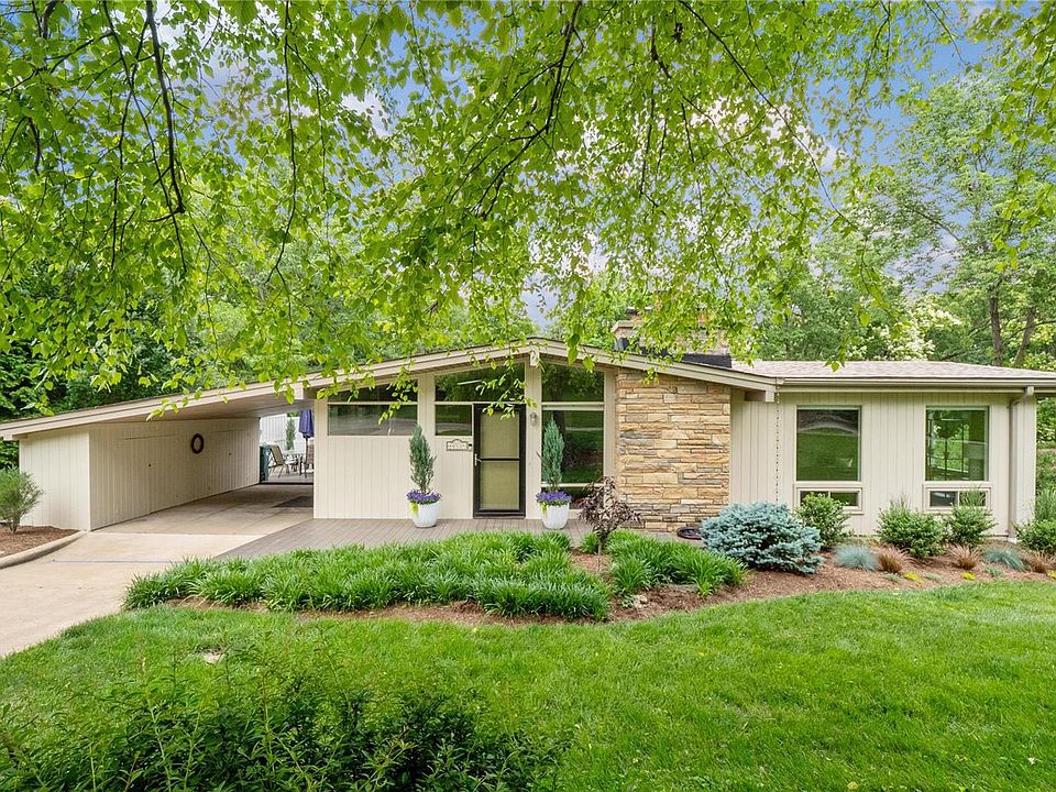 1st image of 653 Craigwoods Dr