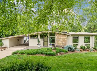 653 Craigwoods Dr, Saint Louis, MO