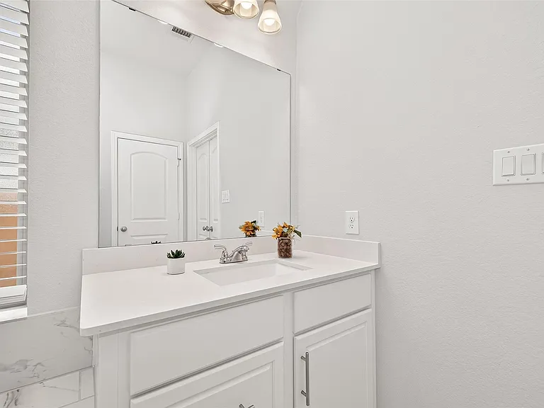 17171 Crimson Crest Dr — Photo 29