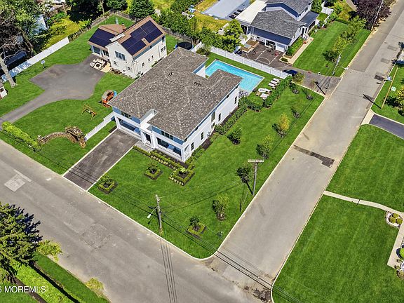 3rd image of 890 Red Oaks Drive