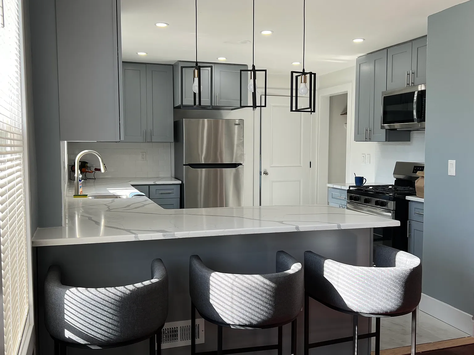 2 bed, 1200 sqft, $1,700 — Photo 4