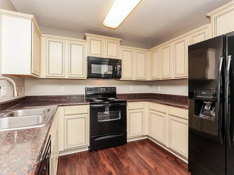 2337 Cason Trl — Photo 9