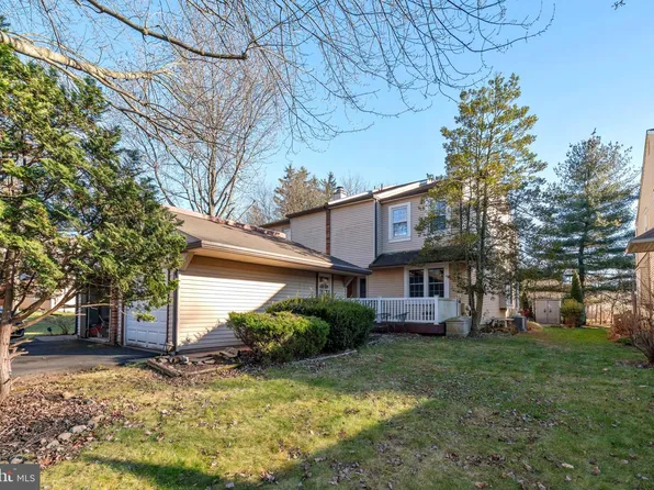 20 Stacey Dr, Doylestown, PA 18901