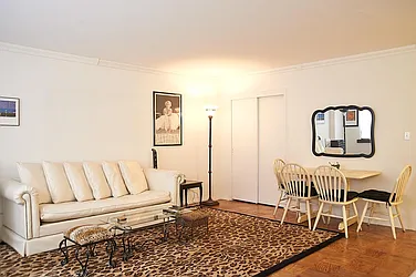 Sold by AAA Young Shuen Realty Inc.