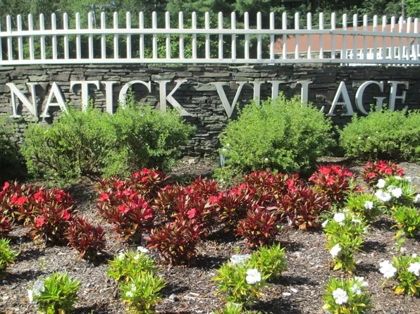 9 Village Way APT 19, Natick, MA 01760