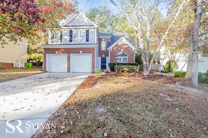1st image of 211 Oak Cove Dr