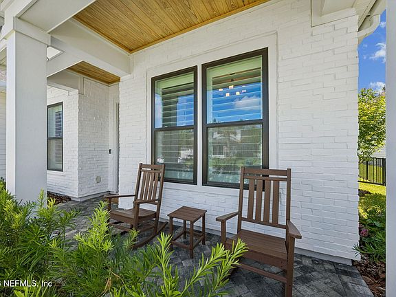 4th image of 10306 SILVERBROOK Trail