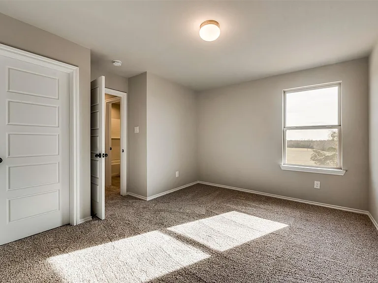 1800 Winecup Dr — Photo 24