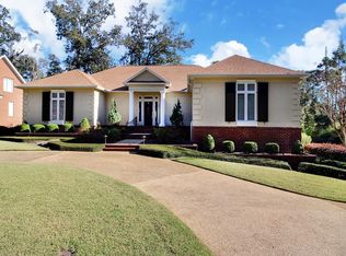 105 Prestwick Ln, Thomasville, GA 31792