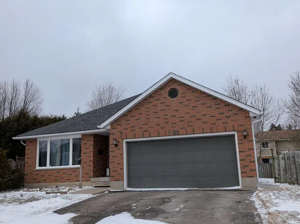 90 Penelope Dr, Kitchener, ON N2N 3C5