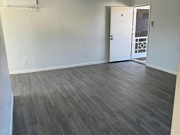 5th image of 777 Seacoast Dr N