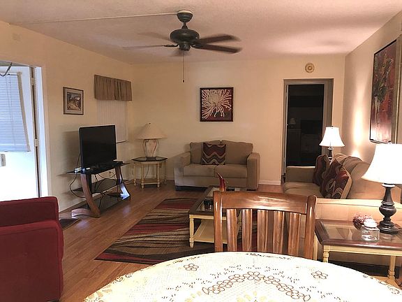 4th image of 432 Pine Glen Ln APT A-1