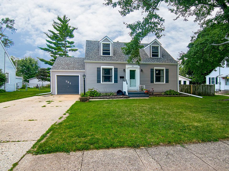 1st image of 721 Loves Park Dr
