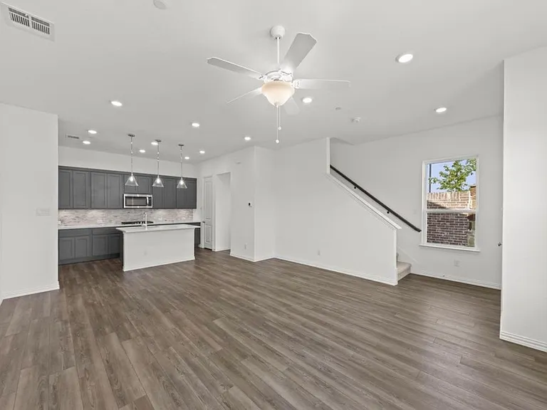 1048 Keene Ridge Dr — Photo 4